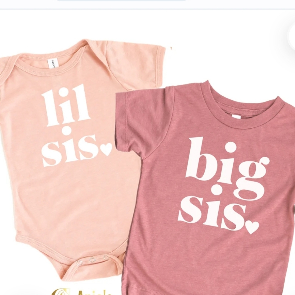 Lil sister and big sister Tshirt and Onesies for 👶